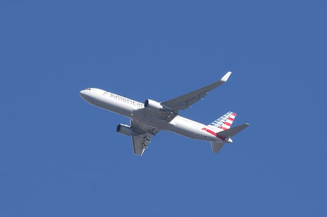 N344AN - Twin-engine aircraft