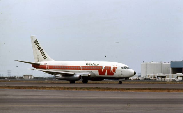 N4528W - Aircraft