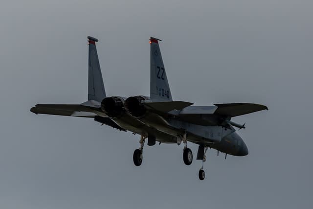  - Twin-engine aircraft