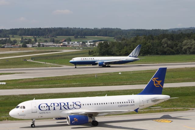 N658UA - Airbus