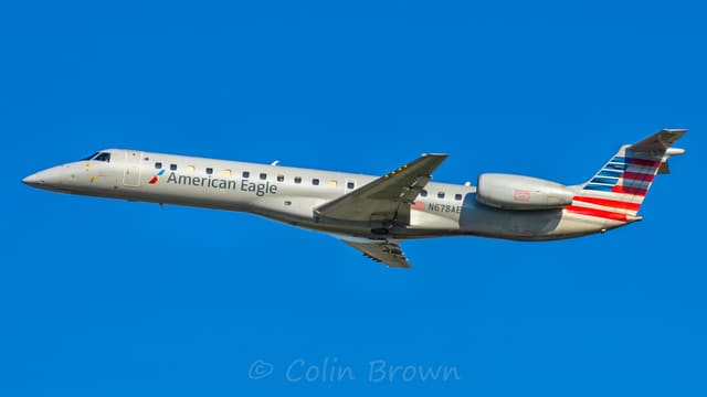 N678AE - Embraer