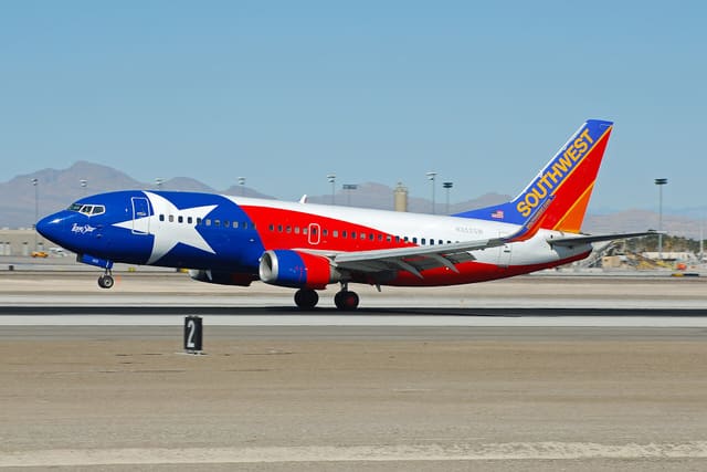 N352SW - Boeing