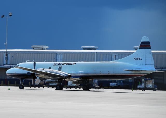N361FL - Twin-engine aircraft