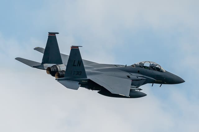  - Twin-engine aircraft