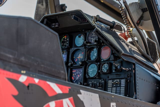 N11FX - Helicopter