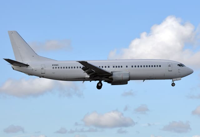 N741AS - Twin-engine aircraft