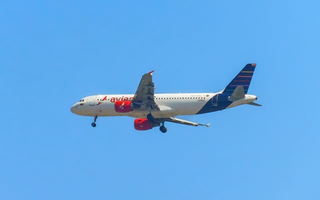 N398AV - Airbus