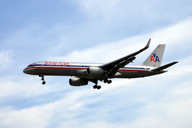 N198AA - Boeing