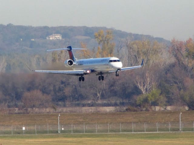 N930XJ - Twin-engine aircraft