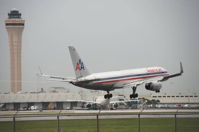 N672AA - Boeing