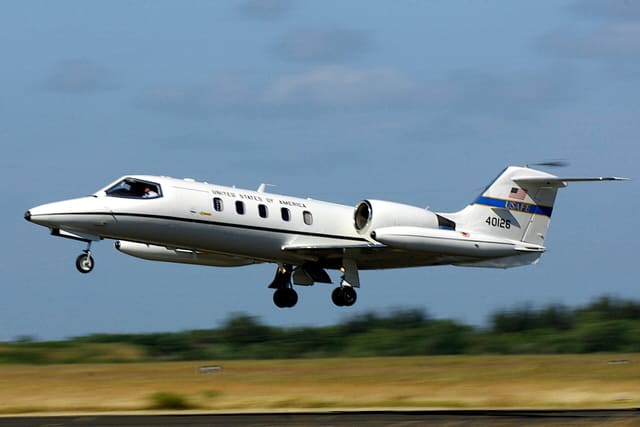  - Twin-engine aircraft