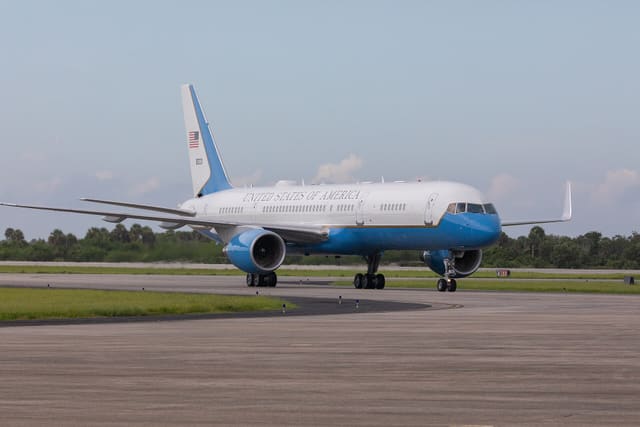  - Twin-engine aircraft