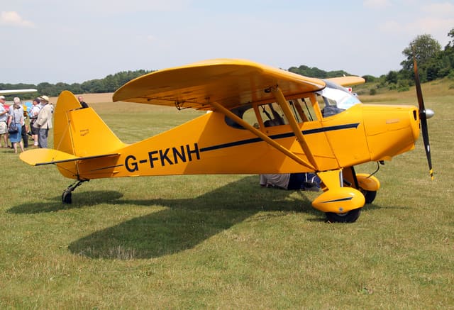 G-FKNH - Single-engine aircraft