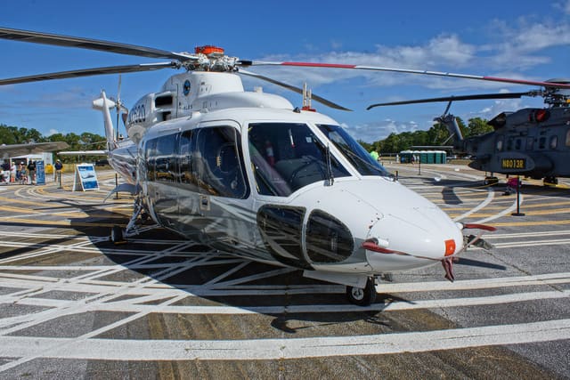 N762D - Helicopter