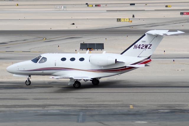 N42WZ - Cessna