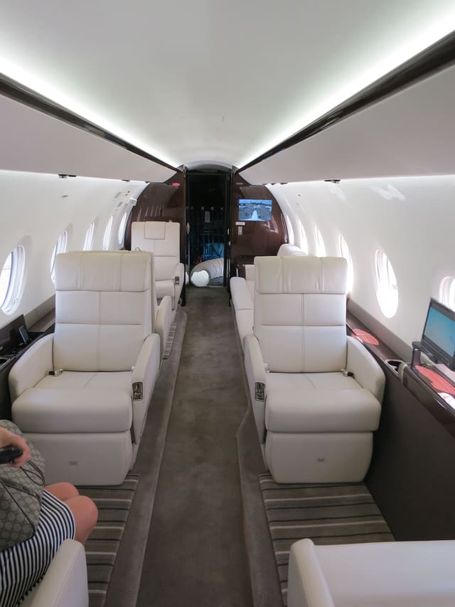 N280GD - Business jet