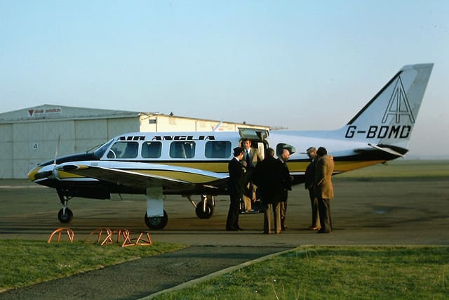 G-BDMD - Twin-engine aircraft