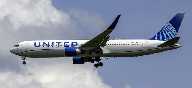 N651UA - Boeing