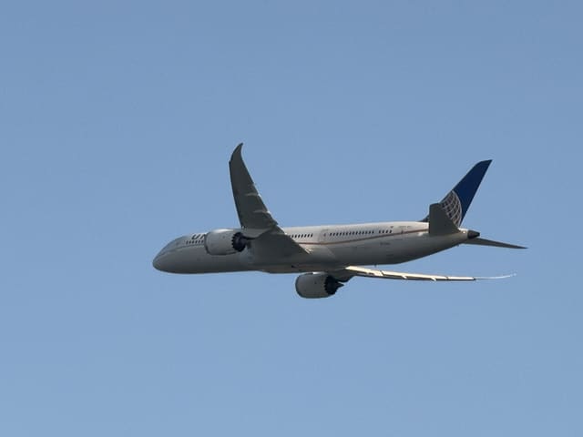 N17963 - Boeing