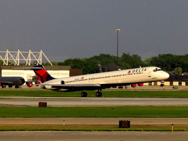 N956DL - Aircraft