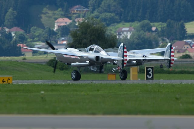 N25Y - Lockheed
