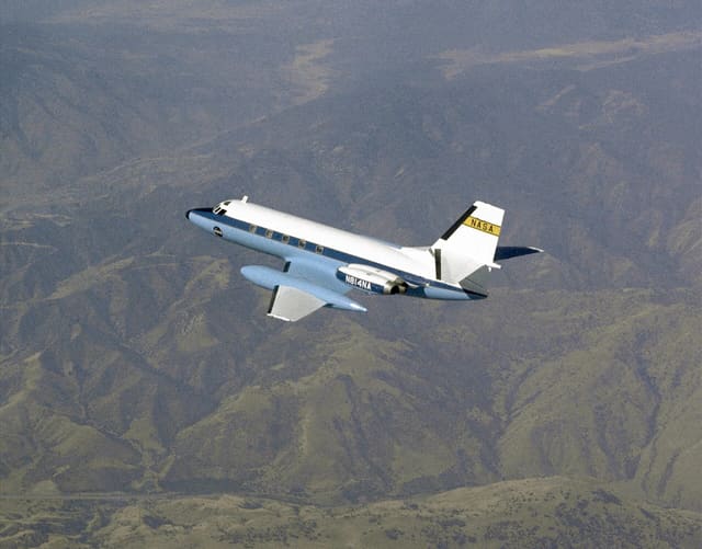 N814NA - Business jet
