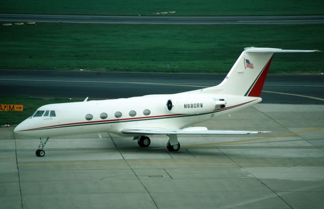 N680RW - Business jet