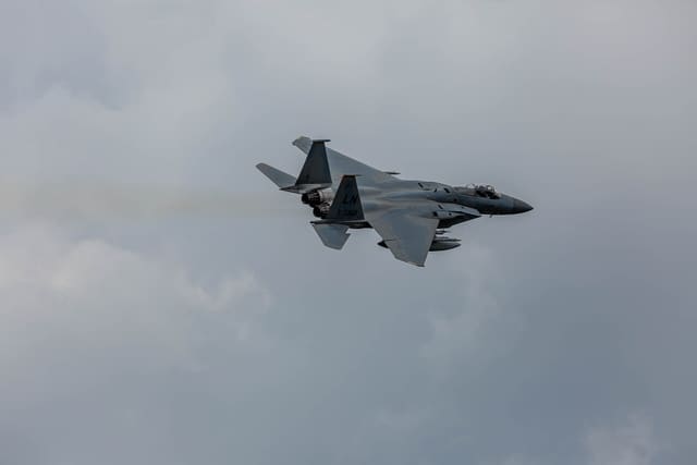  - Twin-engine aircraft