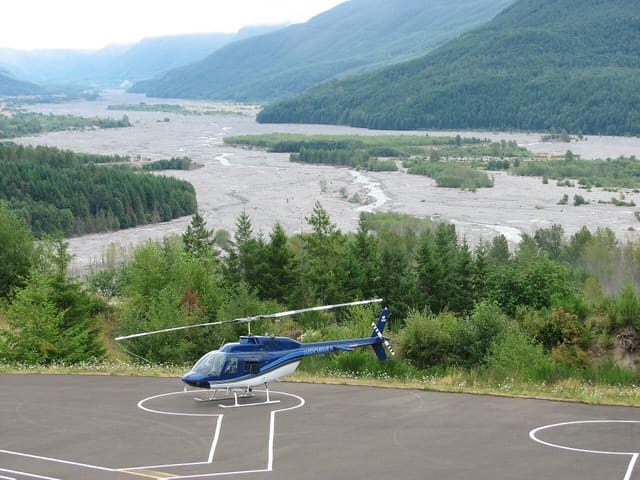N206NU - Helicopter