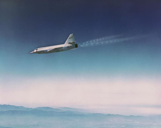  - Aircraft