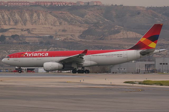 N973AV - Airbus