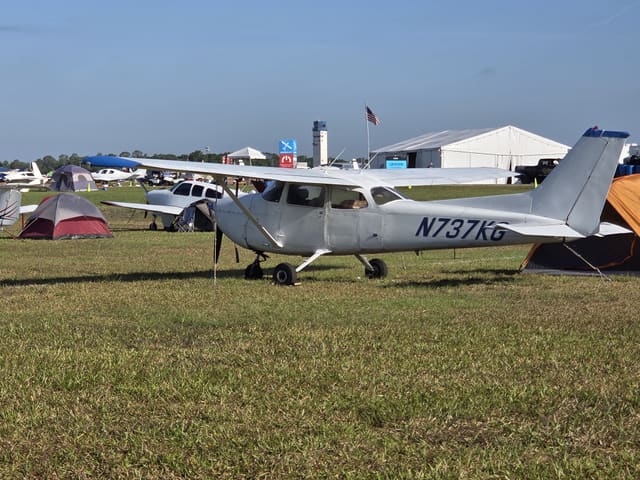 N737KG - Cessna 172N