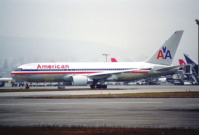 N320AA - Boeing