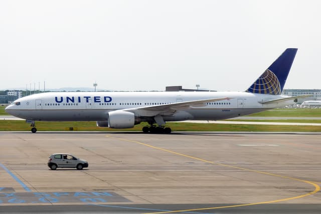 N780UA - Boeing