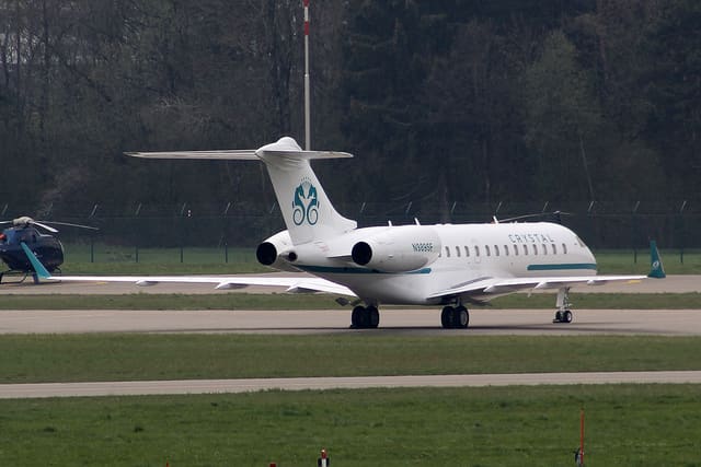 N989SF - Business jet