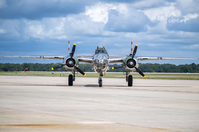  - Twin-engine aircraft