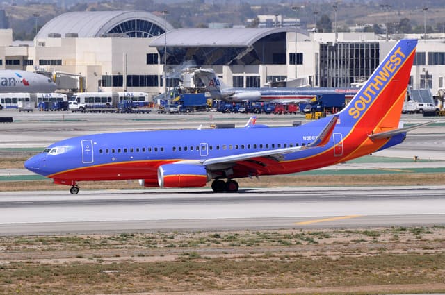 N966WN - Boeing