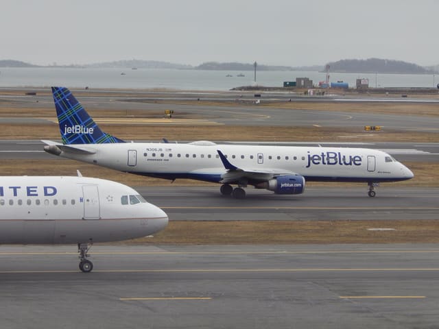 N306JB - Embraer