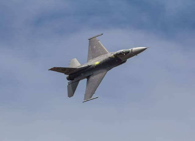  - Single-engine aircraft