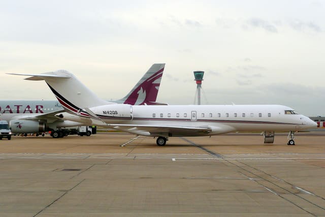 N142QS - Bombardier