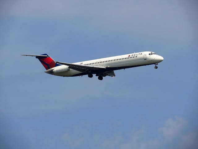 N787NC - Douglas