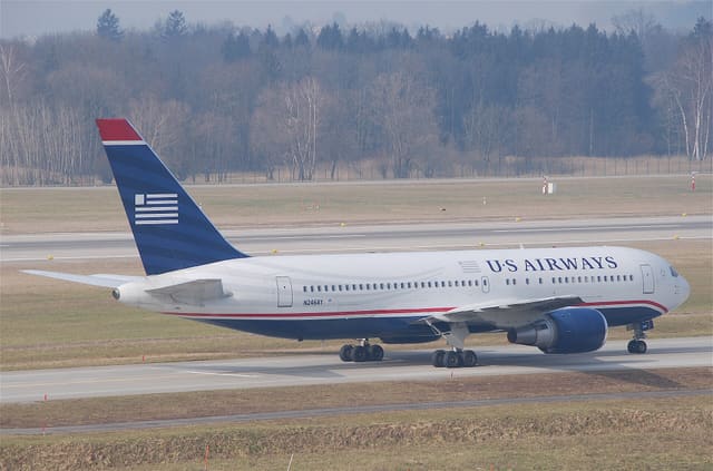 N246AY - Twin-engine aircraft