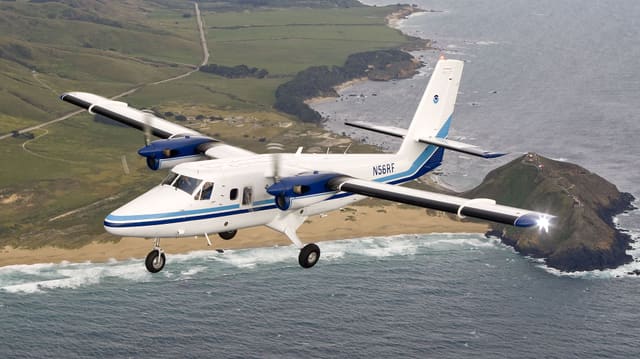 N56RF - De Havilland
