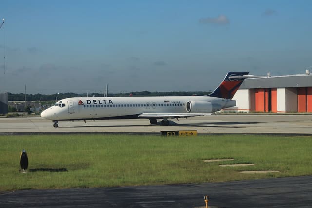 N915AT - Boeing