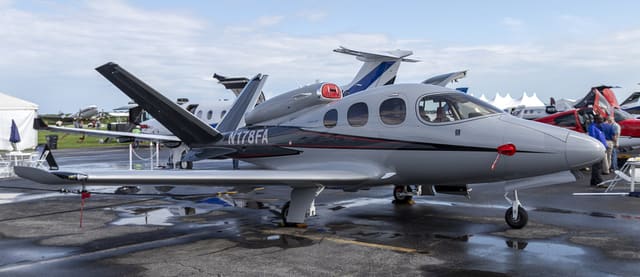 N178FA - Cirrus