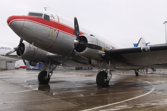 N49AG - Douglas