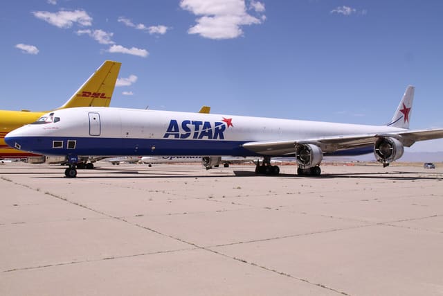 N873SJ - Douglas