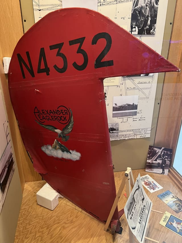 N4332 - Aircraft