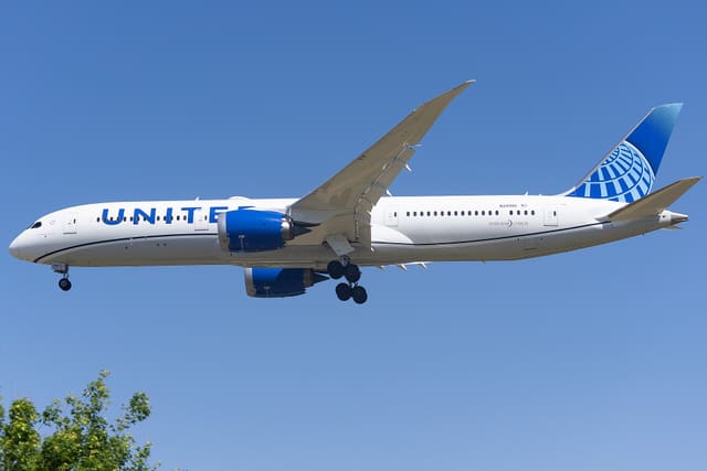 N24990 - Boeing
