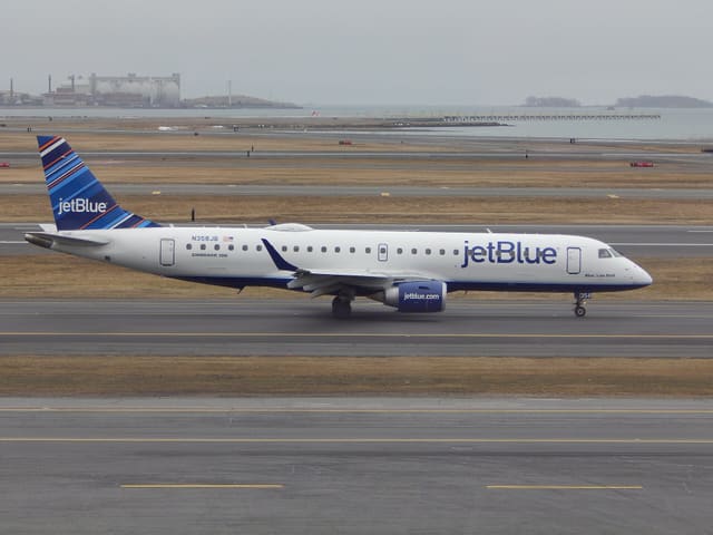 N358JB - Embraer